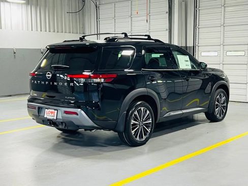 New 2026 Nissan Pathfinder Platinum FWD image 20