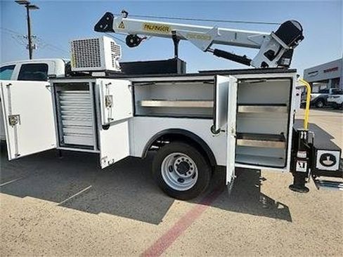 New 2024 RAM 5500 Tradesman image 5