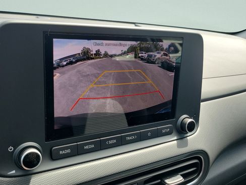 Certified 2023 Hyundai Kona SE image 18