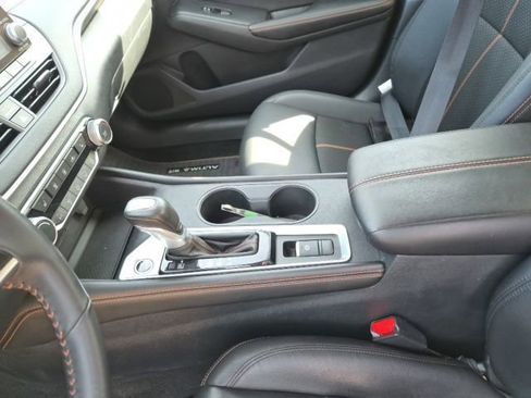 Used 2021 Nissan Altima 2.5 SR w/ SR Premium Package image 21