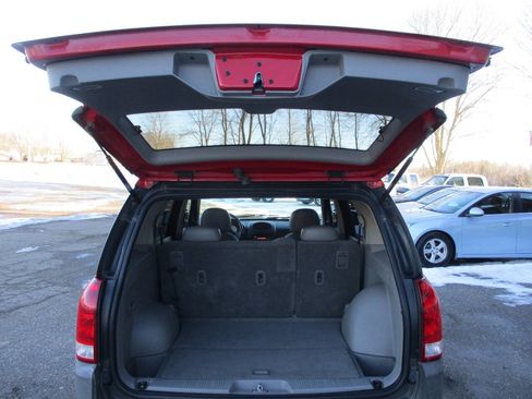 Used 2004 Saturn Vue 2WD w/ Sport Plus Pkg image 21