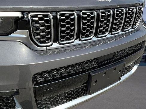 Used 2024 Jeep Grand Cherokee L Summit AWD/4WD image 34