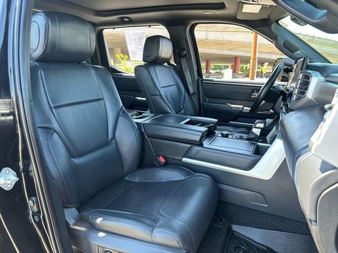 Certified 2022 Toyota Tundra Platinum w/ Advanced Package AWD/4WD image 11