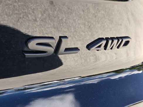 Used 2023 Nissan Pathfinder SL w/ Black Appearance Package AWD/4WD image 14