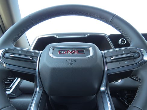 New 2026 GMC Canyon Elevation image 18