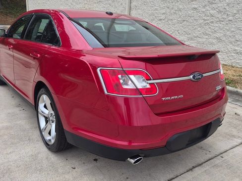 Used 2010 Ford Taurus SHO image 45