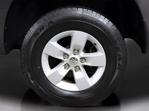 Used 2023 RAM 1500 Classic SLT w/ Trailer & Traction Group image 9