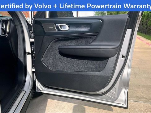 Certified 2023 Volvo XC40 Recharge Ultimate AWD/4WD image 25