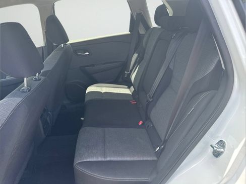 Certified 2023 Nissan Rogue SV FWD image 32