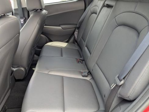 Used 2022 Hyundai Kona Limited w/ Cargo Package FWD image 14
