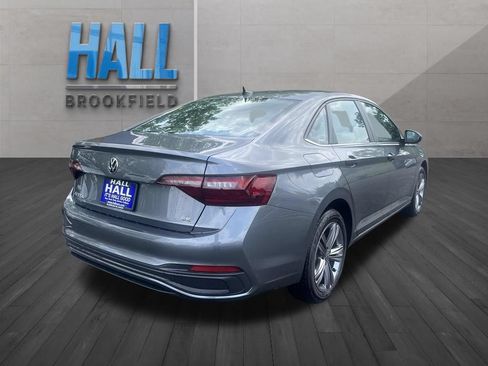 Used 2023 Volkswagen Jetta SE FWD image 5