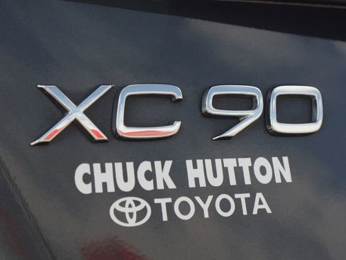 Used 2021 Volvo XC90 T6 Momentum w/ Advanced Package image 22