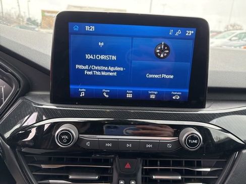 Used 2023 Ford Escape ST-Line w/ Cold Weather Package image 15