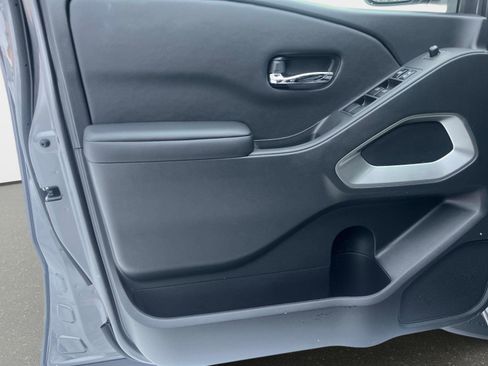 New 2026 Nissan Frontier SV image 18