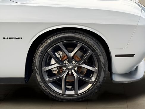 Used 2021 Dodge Challenger R/T w/ Driver Convenience Group RWD image 39