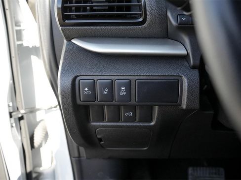 Used 2024 Mitsubishi Eclipse Cross SE image 21