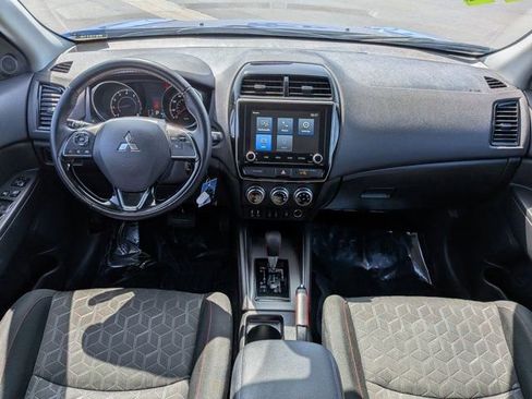 Used 2025 Mitsubishi Outlander Sport LE AWD/4WD image 14
