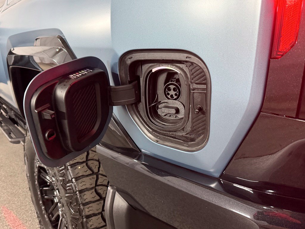 Used 2024 GMC Hummer EV 3X w/ Omega Edition AWD/4WD image 48