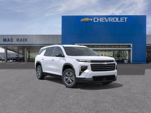 New 2026 Chevrolet Traverse LT w/ Driver Confidence Package FWD image 1