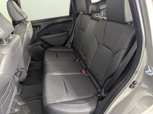 Used 2025 Subaru Forester Limited w/ Popular Package #2 image 31