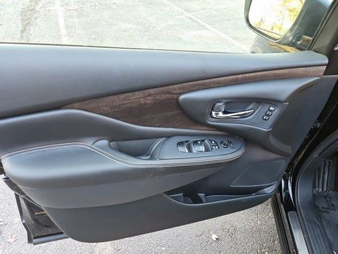 Used 2024 Nissan Murano Platinum w/ Cargo Package image 21