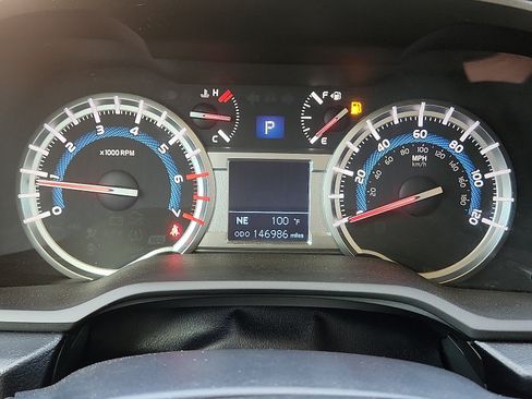 Used 2016 Toyota 4Runner SR5 Premium RWD image 18