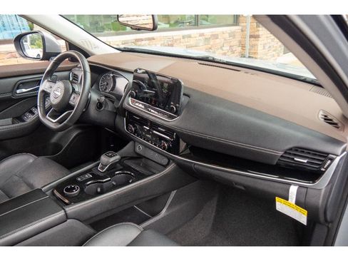 Used 2023 Nissan Rogue SL w/ SL Premium Package AWD/4WD image 14