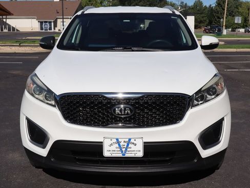 Used 2016 Kia Sorento LX AWD/4WD image 12