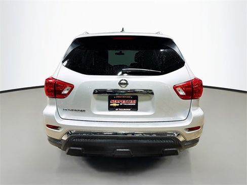 Used 2017 Nissan Pathfinder S image 8