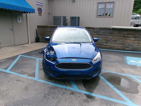 Used 2018 Ford Focus SE image 4