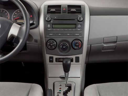 Used 2012 Toyota Corolla LE image 11