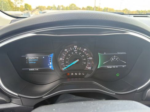 Used 2019 Ford Fusion Titanium image 14