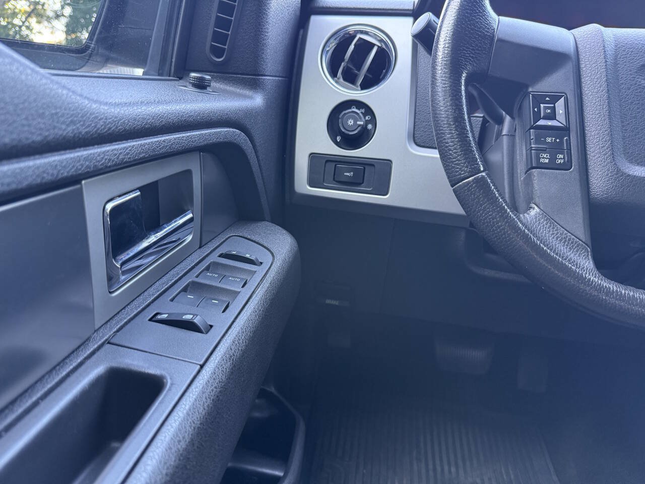 Used 2014 Ford F150 FX4 AWD/4WD image 29