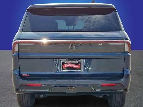 Certified 2025 Lincoln Navigator L Reserve AWD/4WD image 5