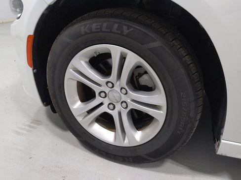 Used 2022 Dodge Charger SXT w/ Cold Weather Package RWD image 31