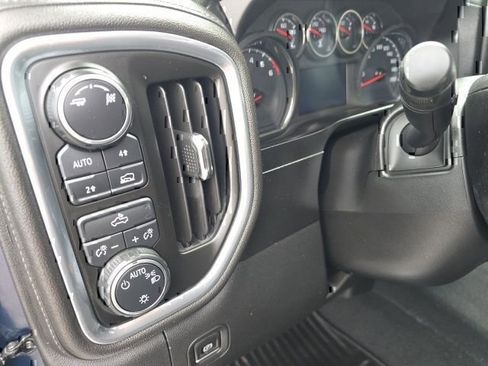 Used 2019 Chevrolet Silverado 1500 LT image 22