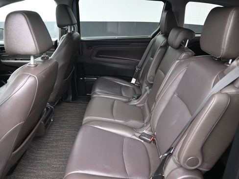 Used 2023 Honda Odyssey EX-L image 12