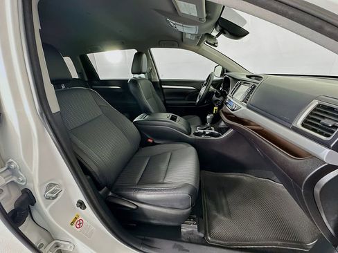 Used 2018 Toyota Highlander Plus image 27