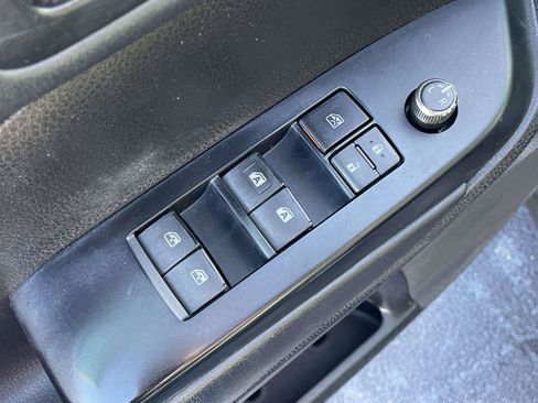 Used 2018 Toyota Highlander XLE image 24