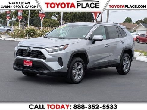 Used 2024 Toyota RAV4 XLE FWD image 1