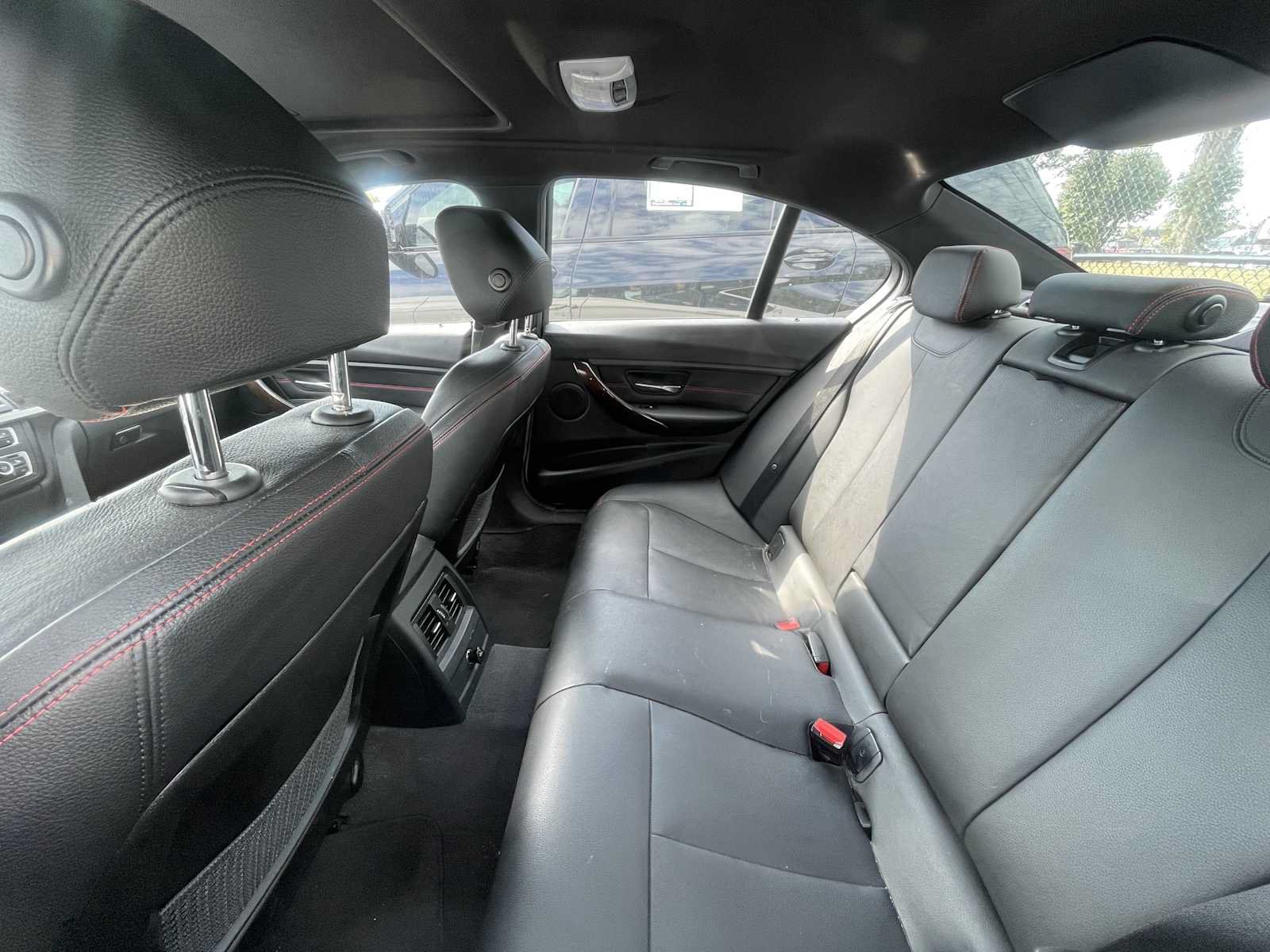 Used 2015 BMW 328i Sedan RWD image 9