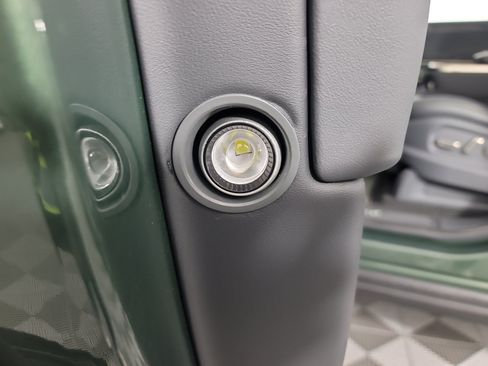 Used 2022 Rivian R1S Launch Edition AWD/4WD image 32