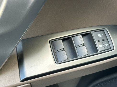 Used 2023 Lexus GX 460 Premium w/ Premium Package AWD/4WD image 12