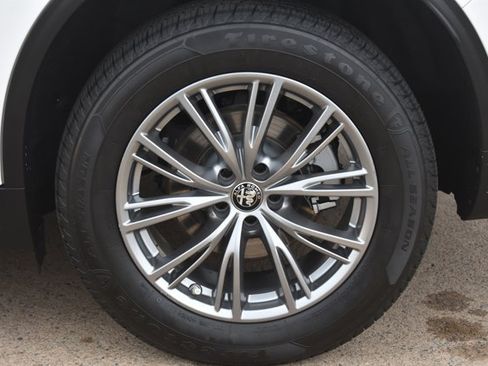 Used 2023 Alfa Romeo Stelvio Sprint RWD image 11