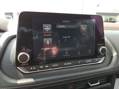 Used 2023 Nissan Rogue SV AWD/4WD image 14