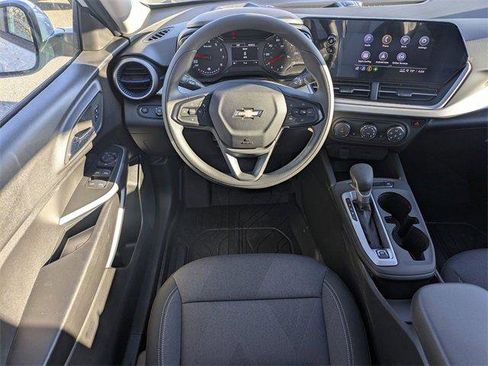 New 2026 Chevrolet Trax LS w/ LS Convenience Package image 17