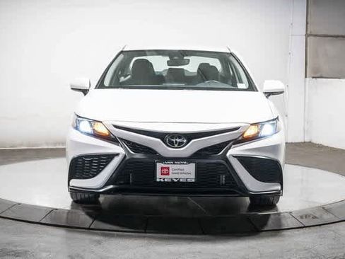 Certified 2023 Toyota Camry SE image 6
