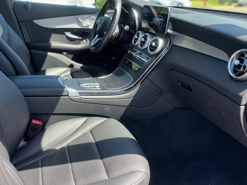 Used 2022 Mercedes-Benz GLC 300 4MATIC image 24