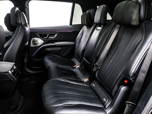 New 2026 Mercedes-Benz EQS 400 4MATIC SUV image 8