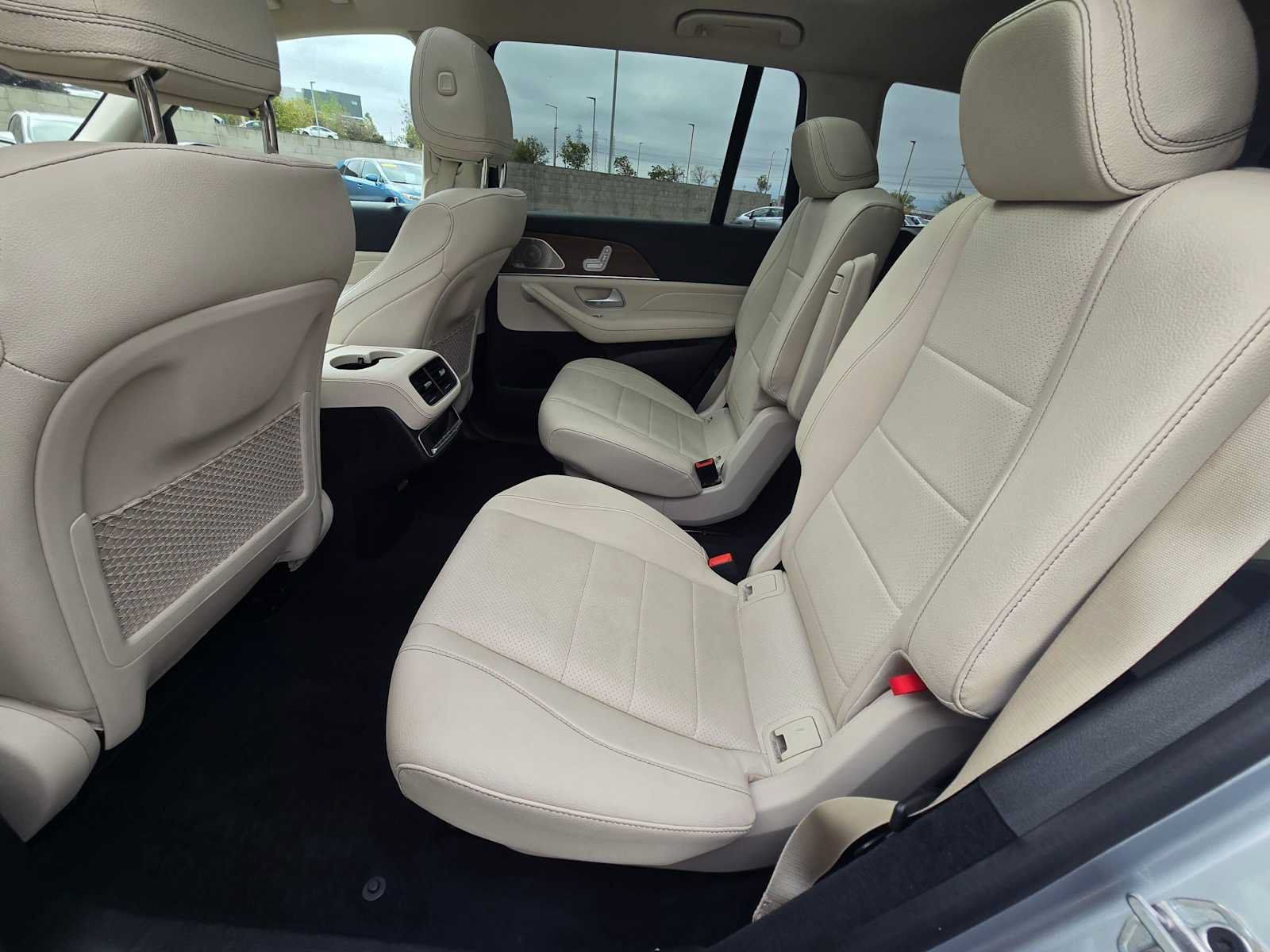 Used 2024 Mercedes-Benz GLS 450 4MATIC image 18